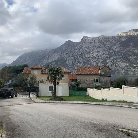 Apartman Mia Risan Kültér fotó