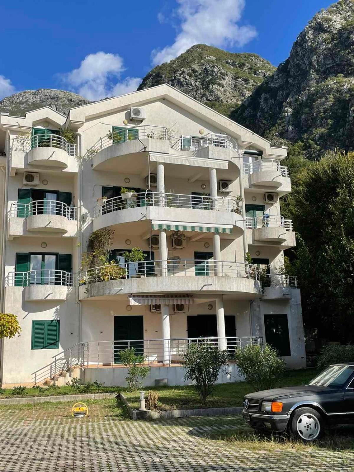 Apartman Mia Risan Kültér fotó